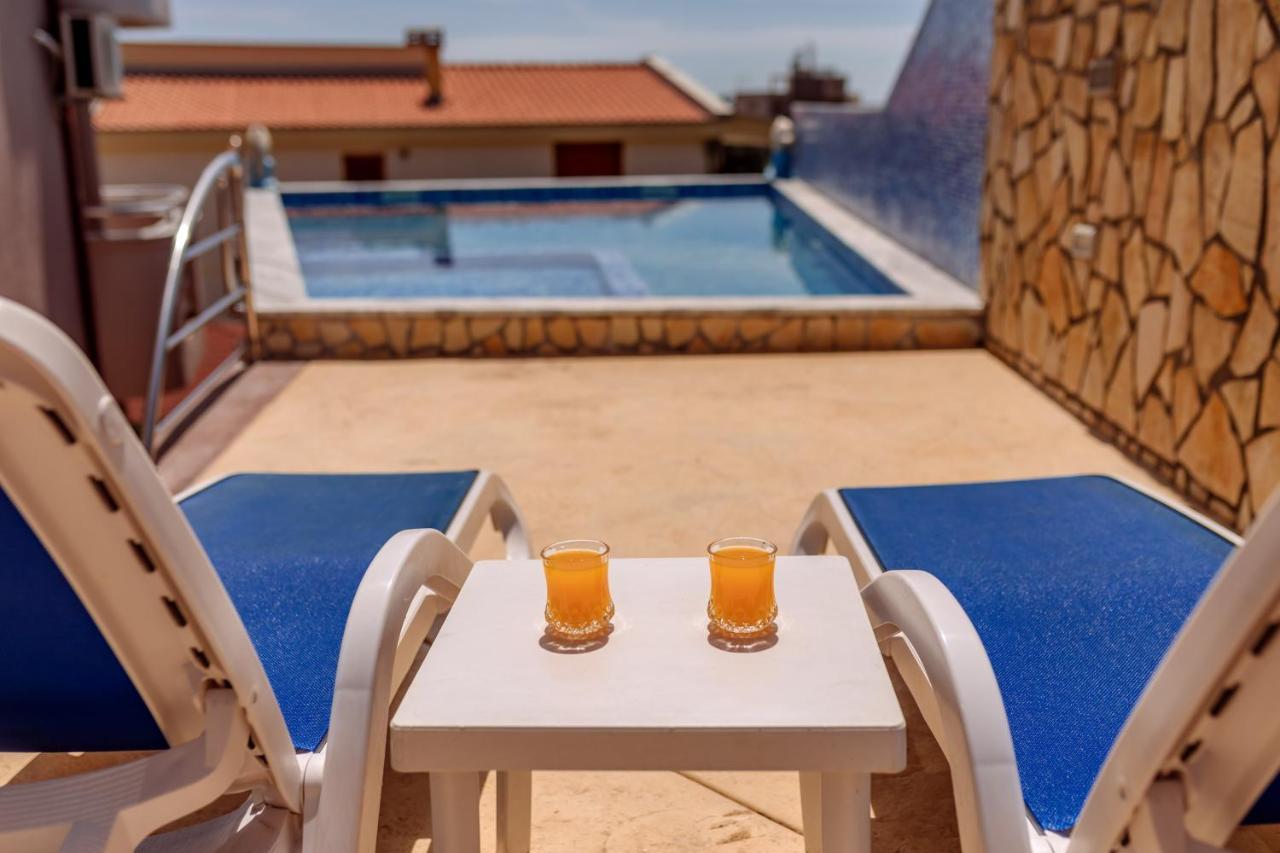 Ani Apartmani Dobra Voda Exterior foto